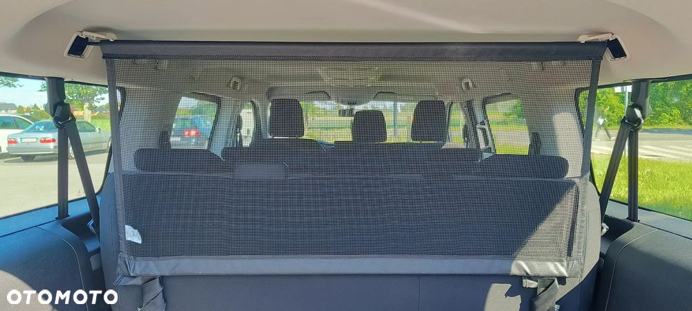 Opel Vivaro - 11