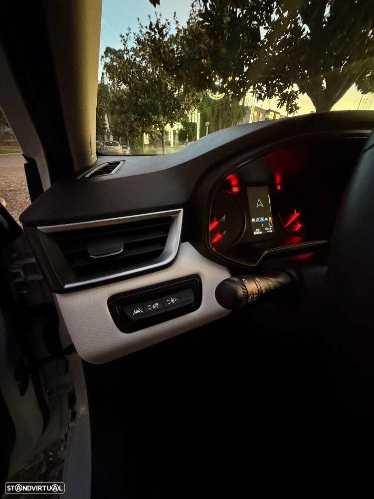 Renault Clio - 16