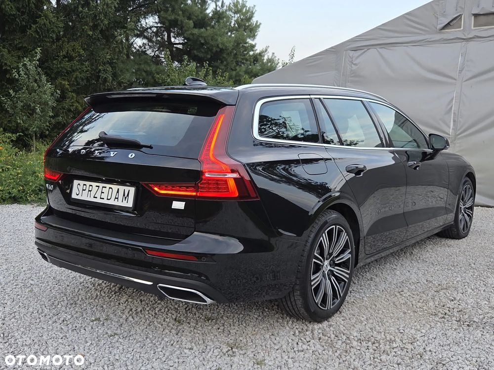 Volvo V60 T6 AWD Recharge Geartronic Inscription Expression - 34