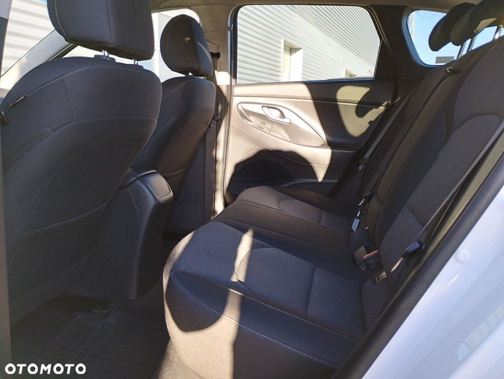 Hyundai i30 1.5 T-GDI 48V Smart DCT - 13