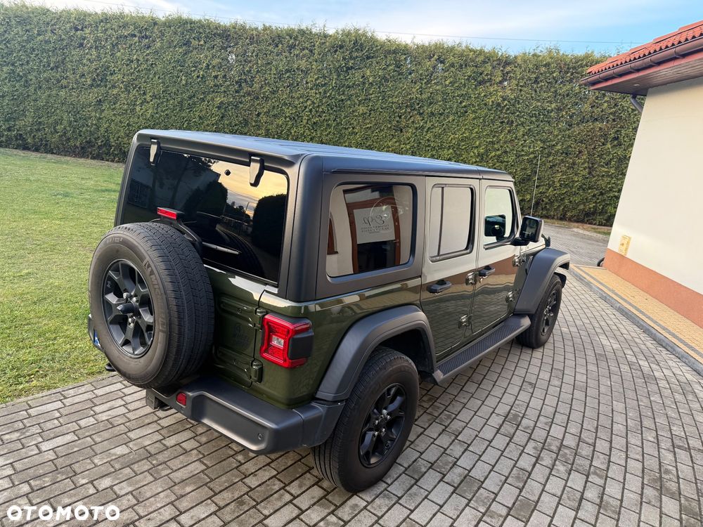 Jeep Wrangler - 8