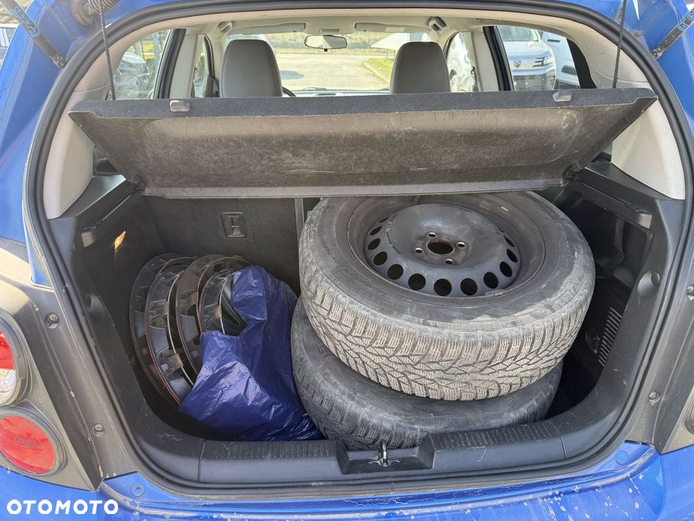 Chevrolet Aveo 1.2 16V Base - 21