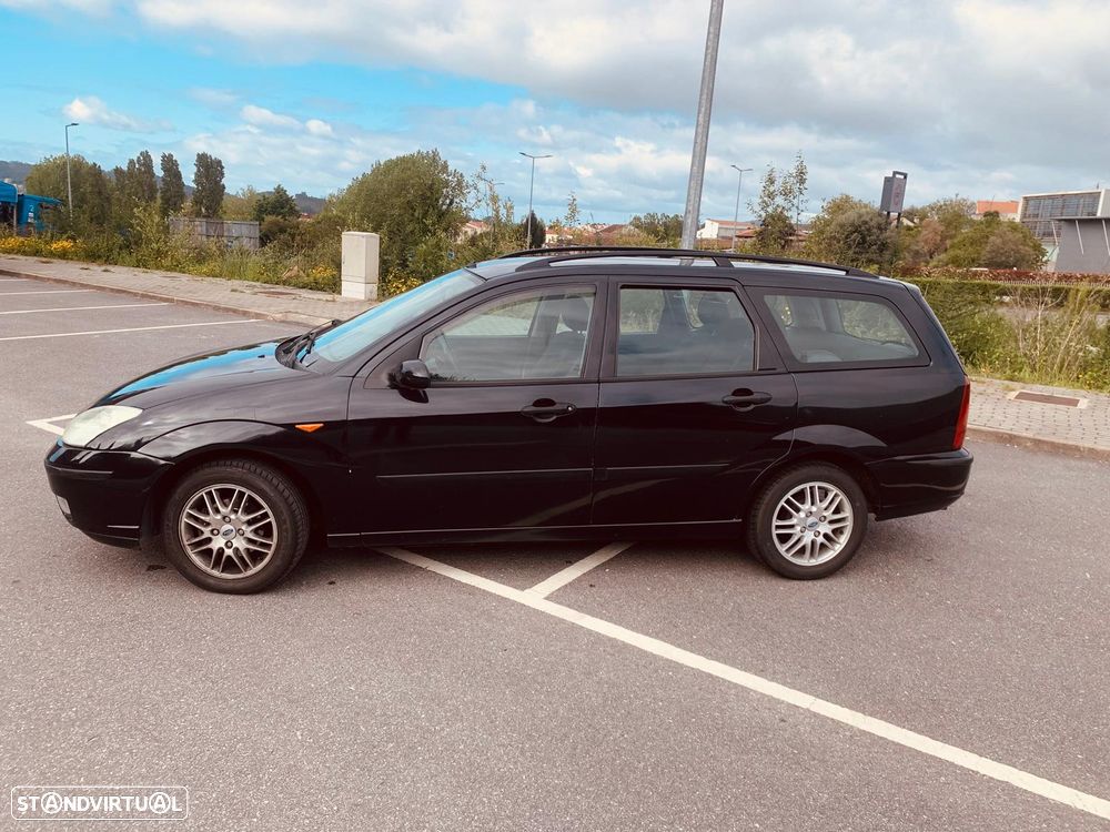 Ford Focus SW 1.4 Ambiente - 4
