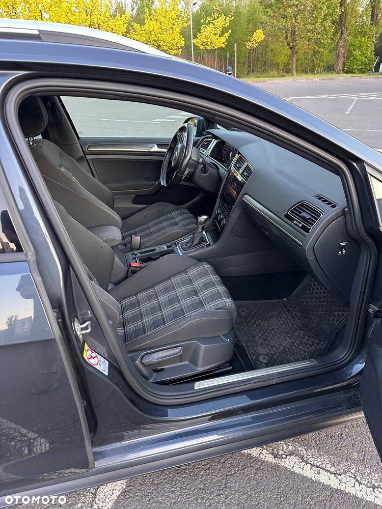 Volkswagen Golf GTD 2.0 TDI SCR DSG - 11