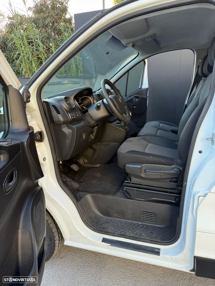 Renault Trafic - 10