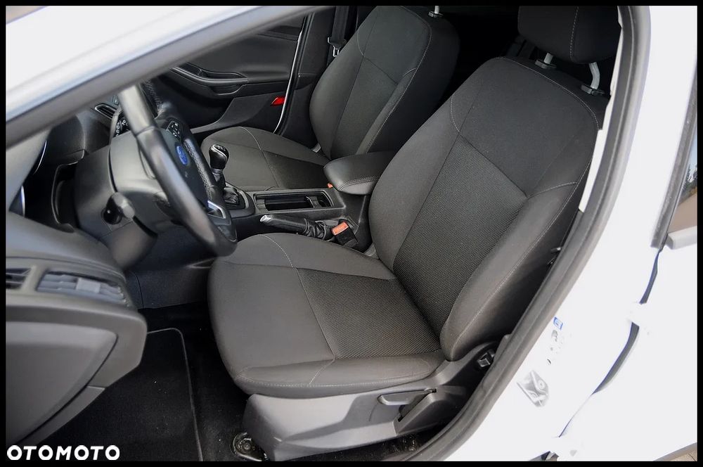 Ford Focus - 31