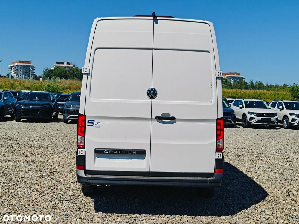 Volkswagen Crafter FURGON L3H3 | 140 KM | MANUAL | KAMERA | VAT 23| OD RĘKI - 4