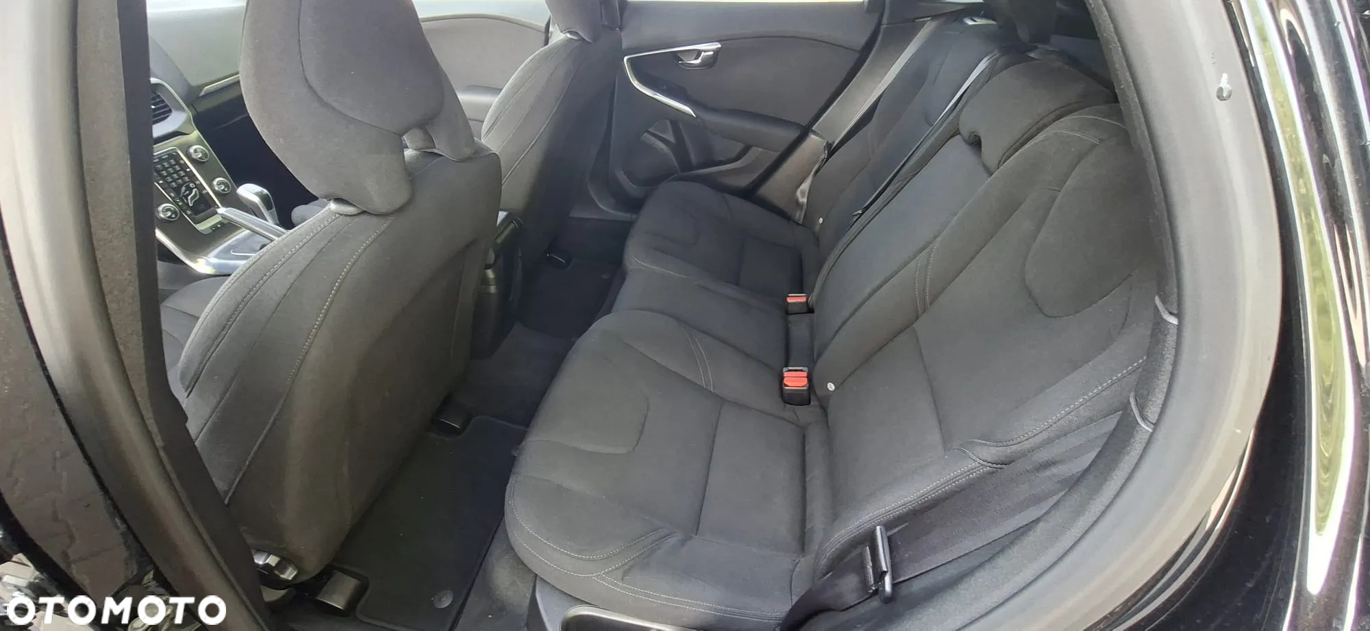 Volvo V40 D4 Drive-E Momentum - 23