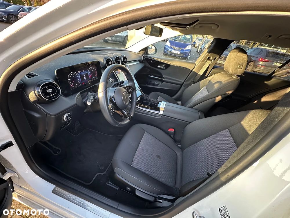 Mercedes-Benz Klasa C 180 9G-TRONIC - 9