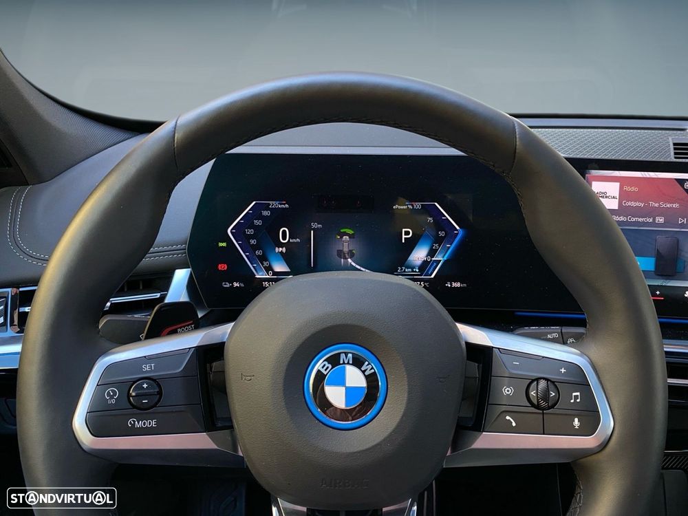 BMW iX1 eDrive20 Pack Desportivo M Pro - 6