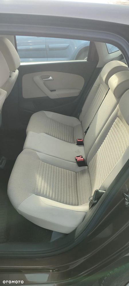 Volkswagen Polo 1.4 16V Comfortline - 8