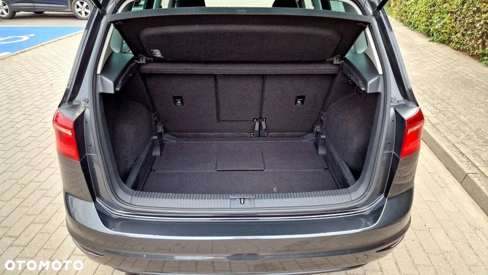 Volkswagen Golf Sportsvan - 33