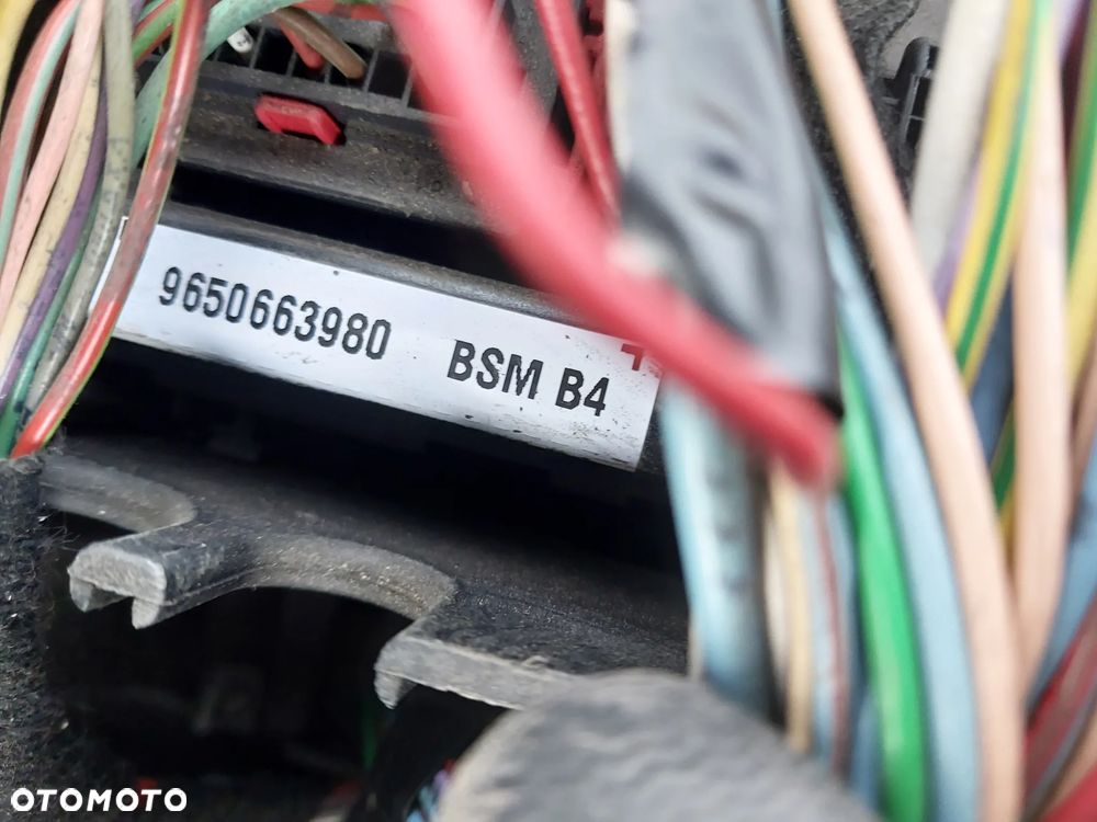 Peugeot 307 SW Kombi silnik 1.6 16v Benzyna skrzynia biegów drzwi klapa zderzak maska błotnik KSUD lampa szyba hak holowniczy moduł BSI BSM B4 osłona listwa fotel maglownica zacisk pompa panel konsola radio mechanizm wydech NA CZĘŚCI - 17