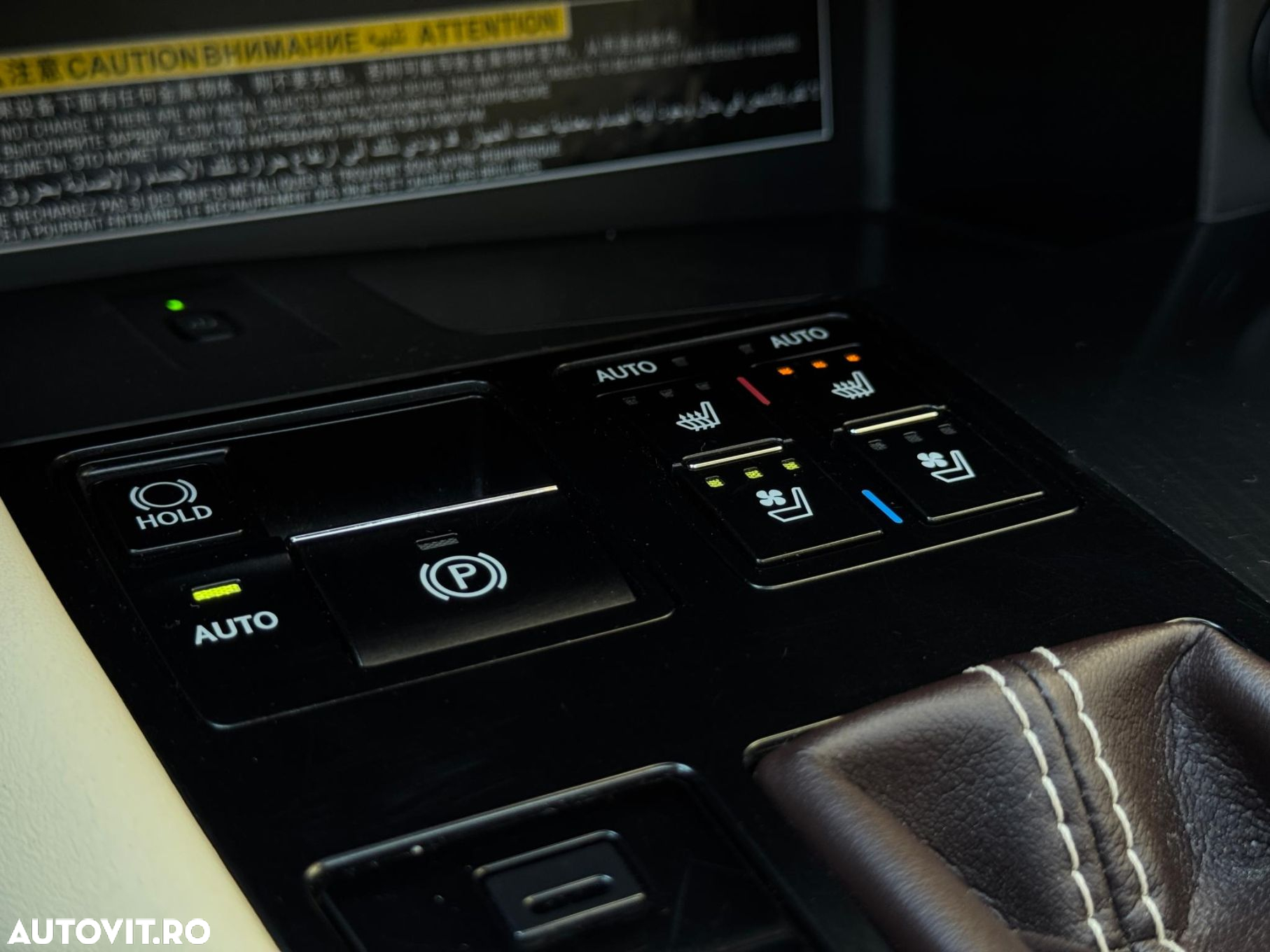 Lexus Seria RX - 17
