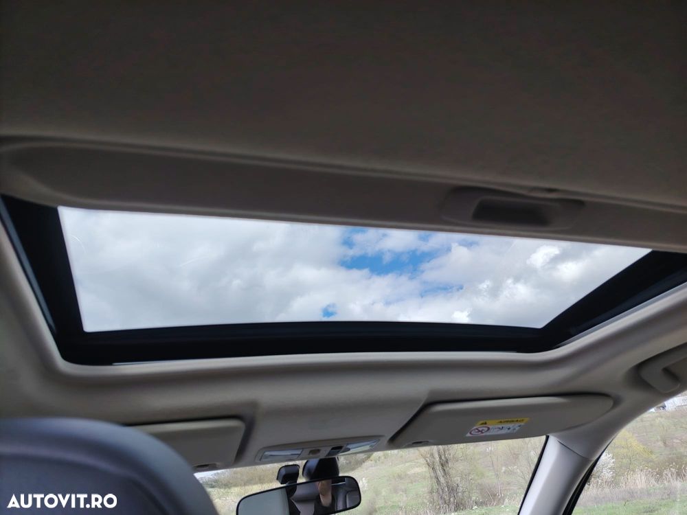 Mitsubishi Outlander 2.0 4WD Plus - 12