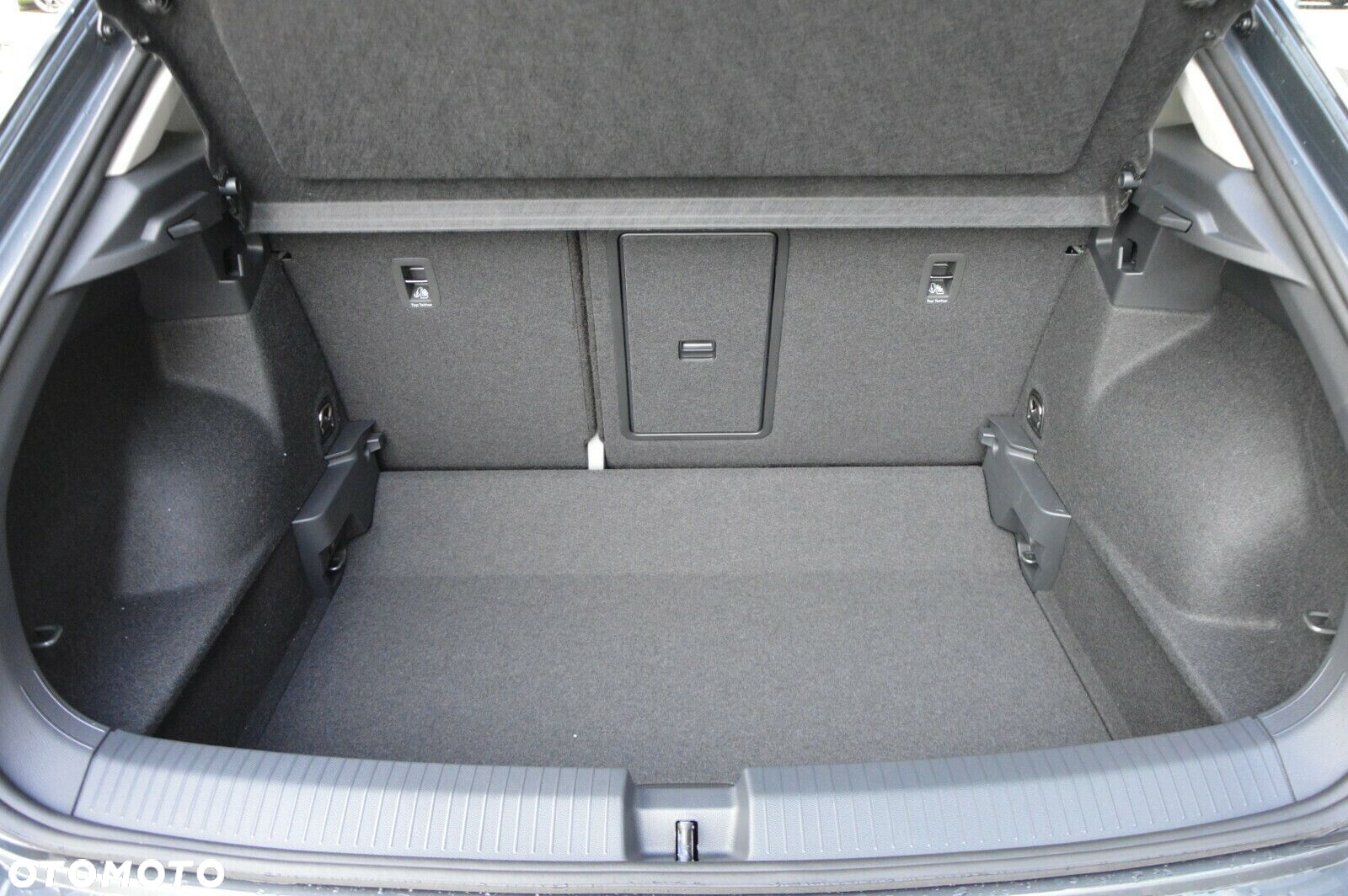 Volkswagen T-Roc - 22