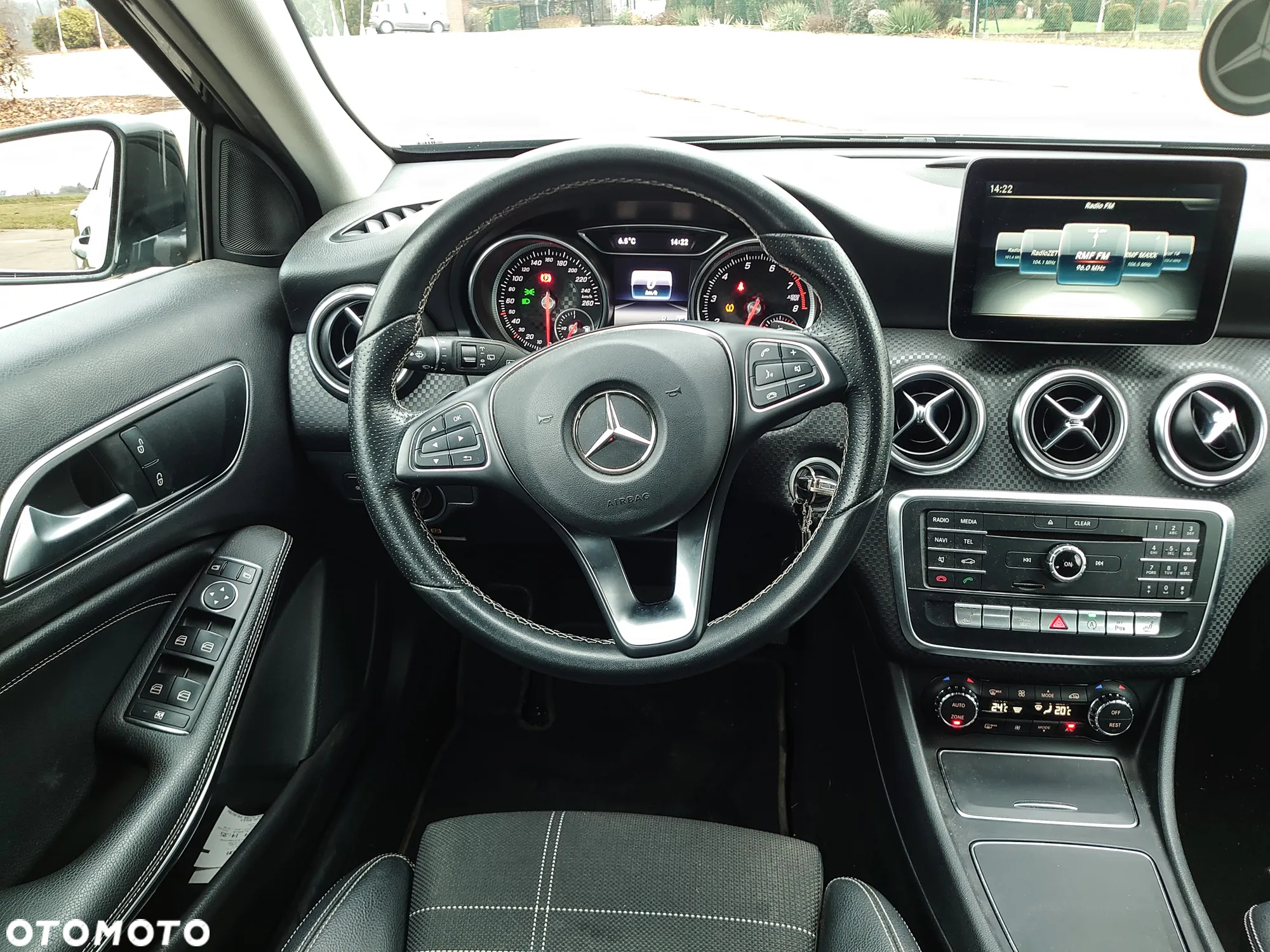 Mercedes-Benz Klasa A 180 7G-DCT - 5