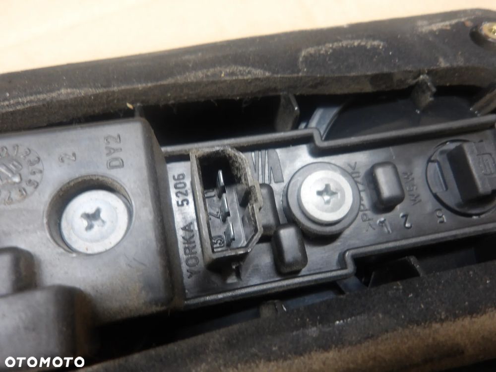 SEAT IBIZA III 06-09 1.4B 3D LAMPA TYLNA PRAWA LEWA TYŁ W KLAPE 6L69450963F - 4