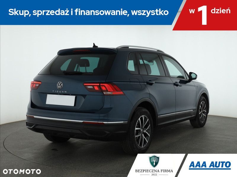Volkswagen Tiguan - 7