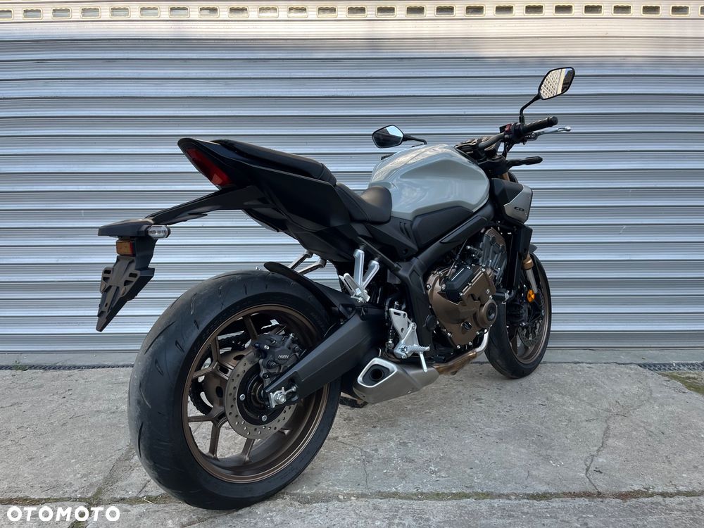 Honda CB - 6