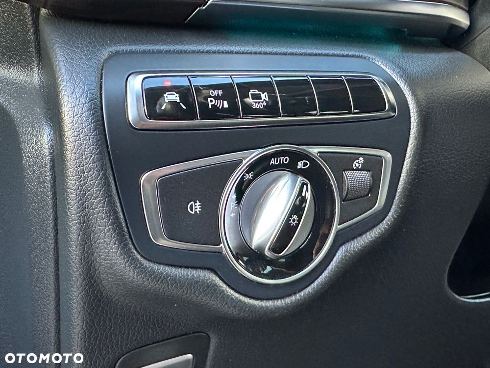 Mercedes-Benz Klasa V 250 (BlueTEC) d Avantgarde 7G-Tronic - 34