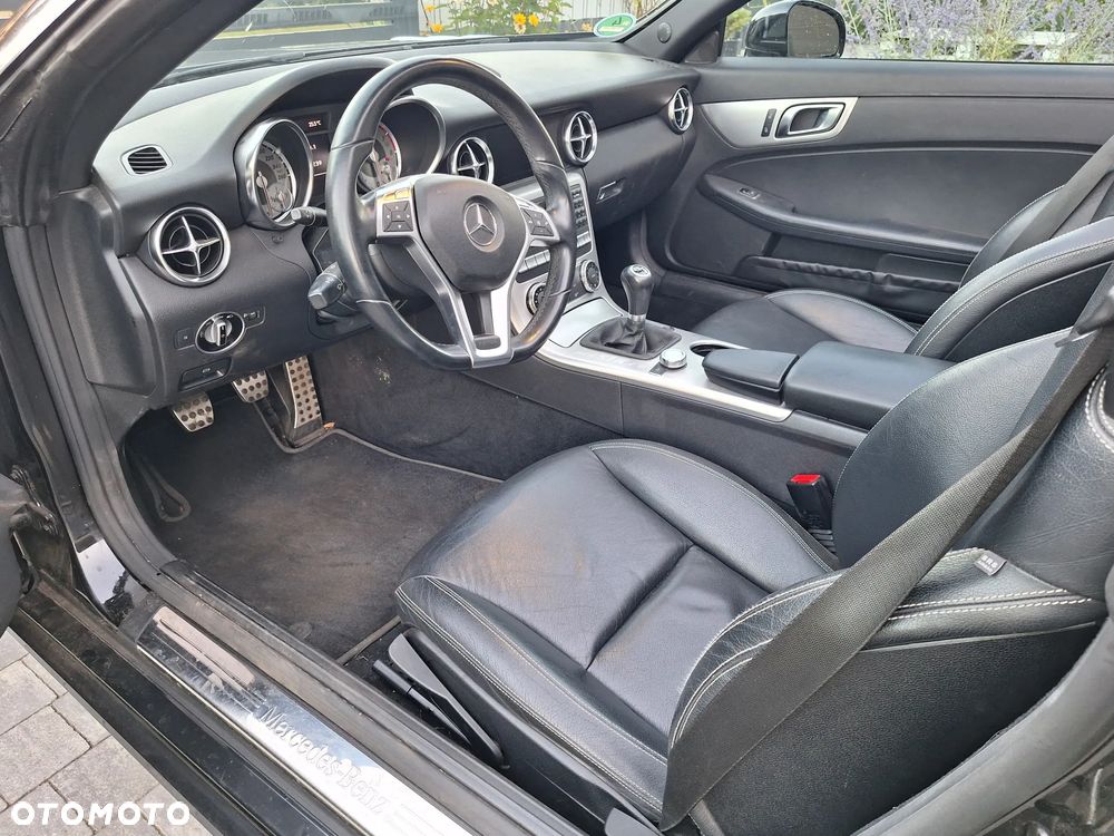 Mercedes-Benz SLK 200 (BlueEFFICIENCY) CarbonLOOK Edition - 10