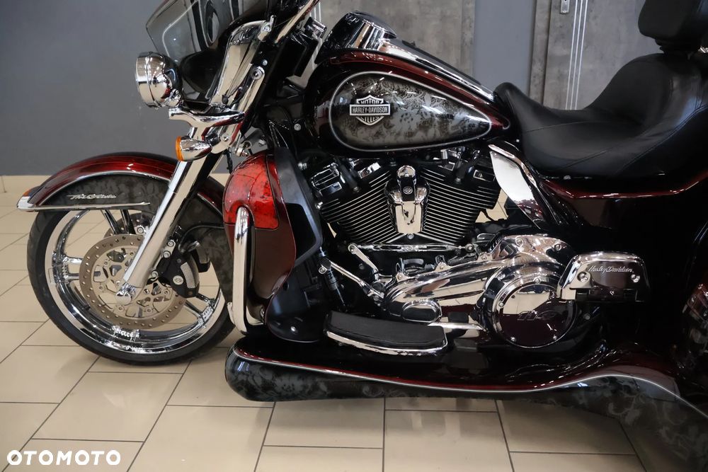 Harley-Davidson Touring Electra Glide - 34