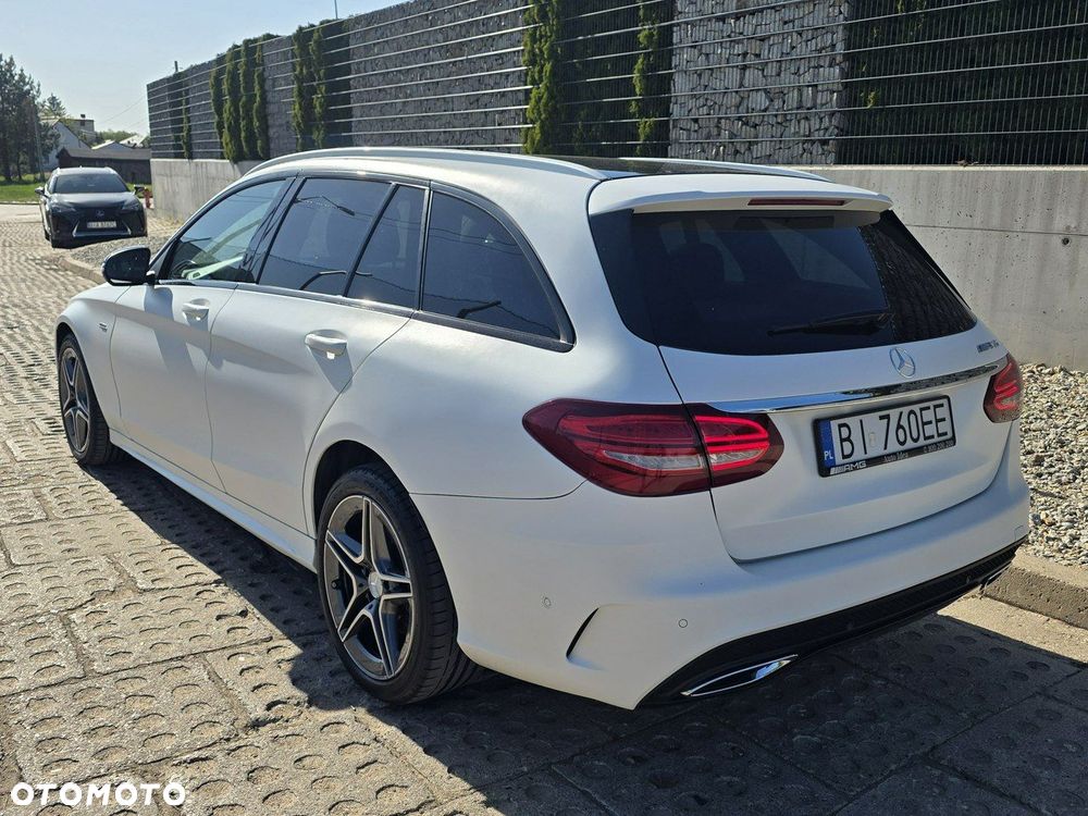 Mercedes-Benz Klasa C 220 d 4Matic 9G-TRONIC AMG Line - 21