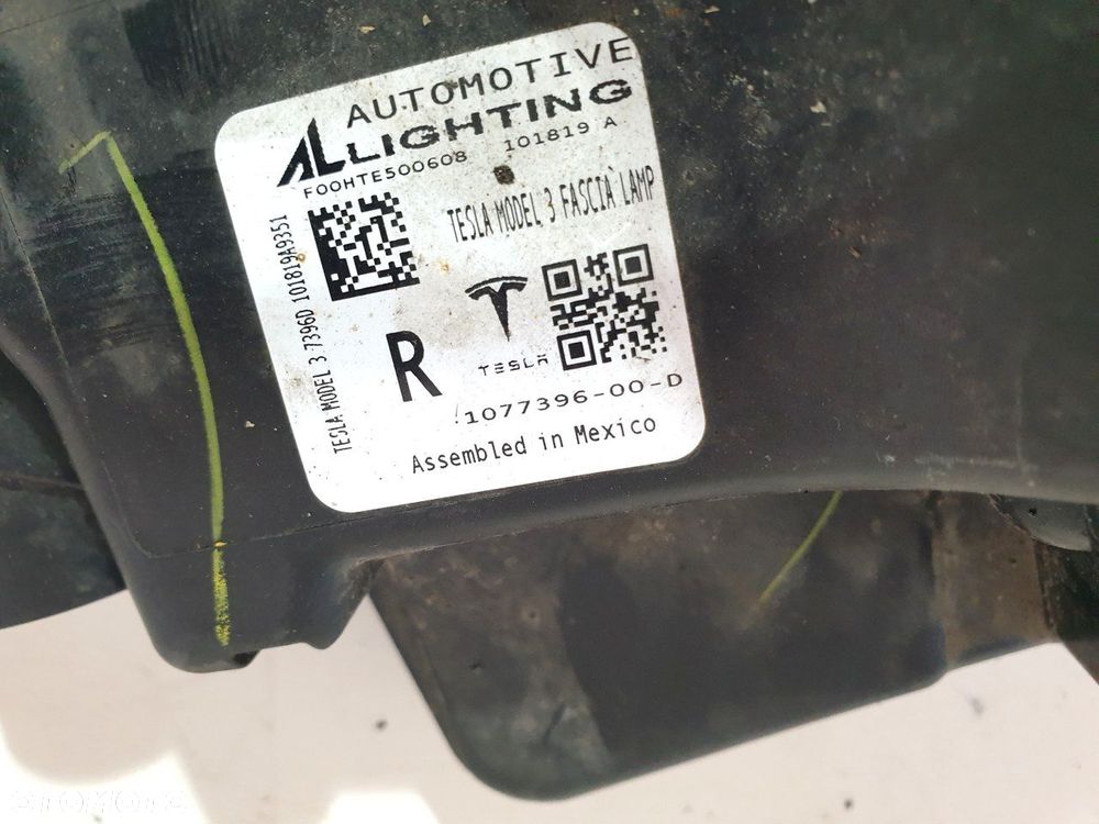 TESLA 3 HALOGEN LAMPA DRL LED PRAWY 1077396-00-D ORYGINAŁ - 6
