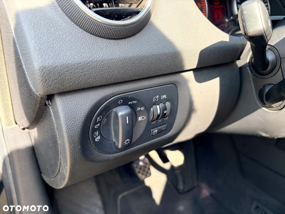 Audi A3 Sportback 2.0 TDI DPF S line Sportpaket plus - 9