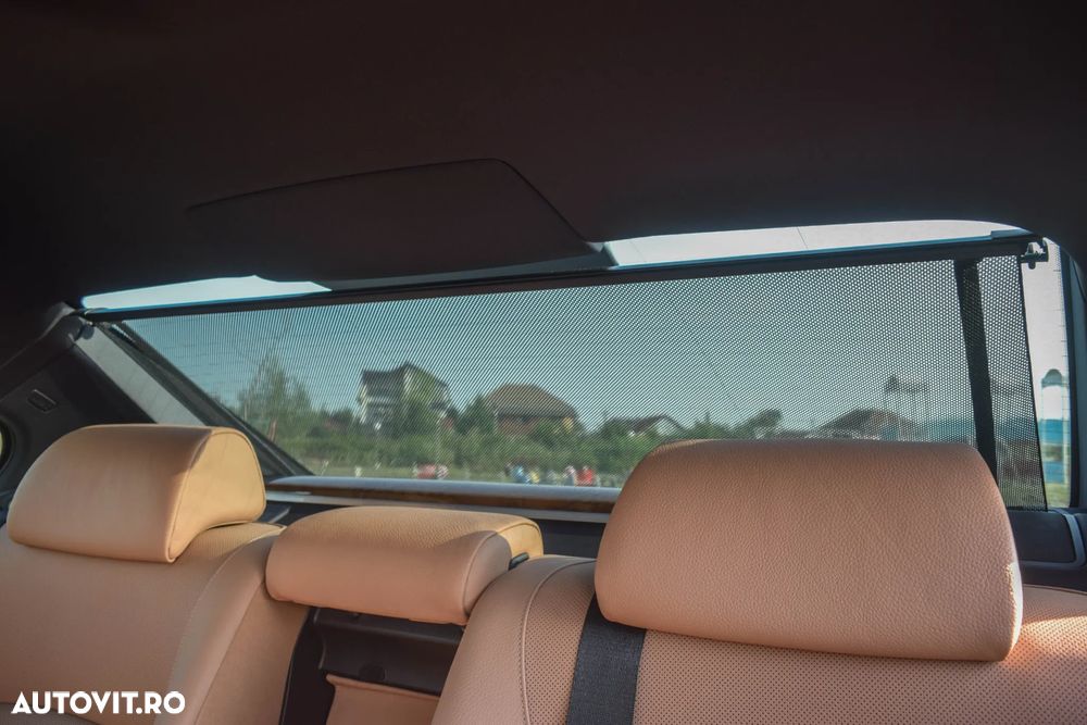 BMW Seria 7 750i Aut. - 34