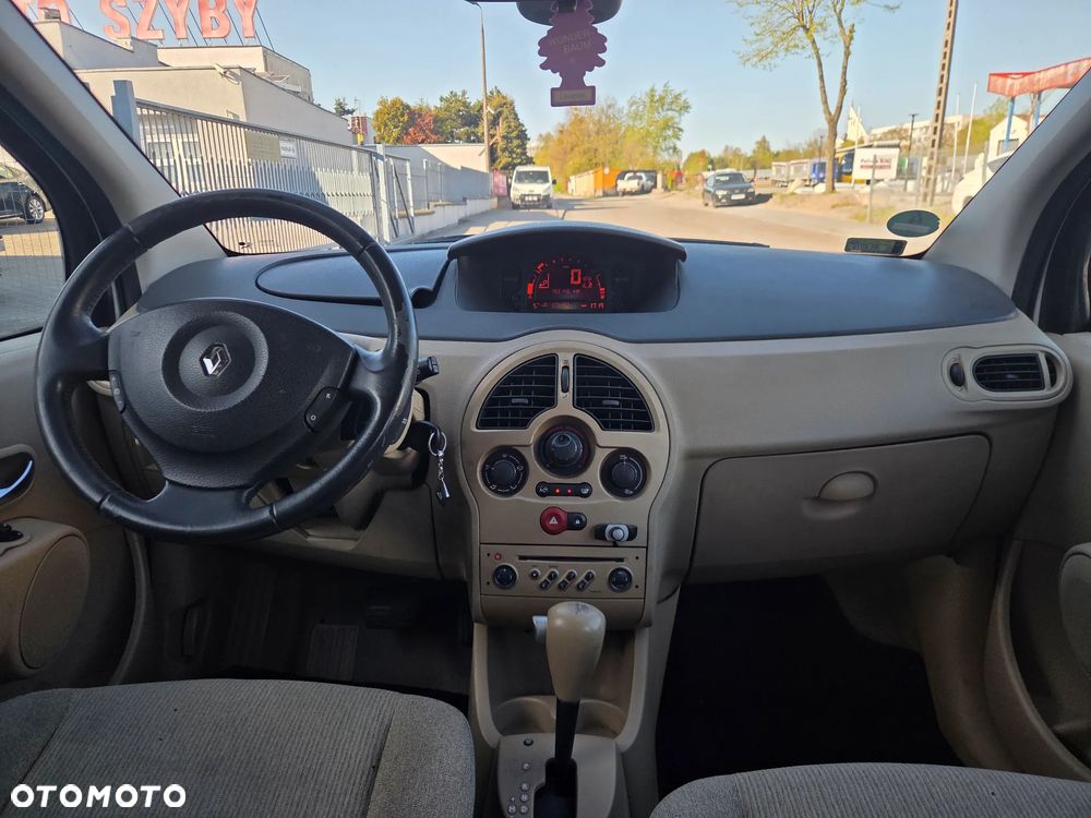 Renault Modus - 17