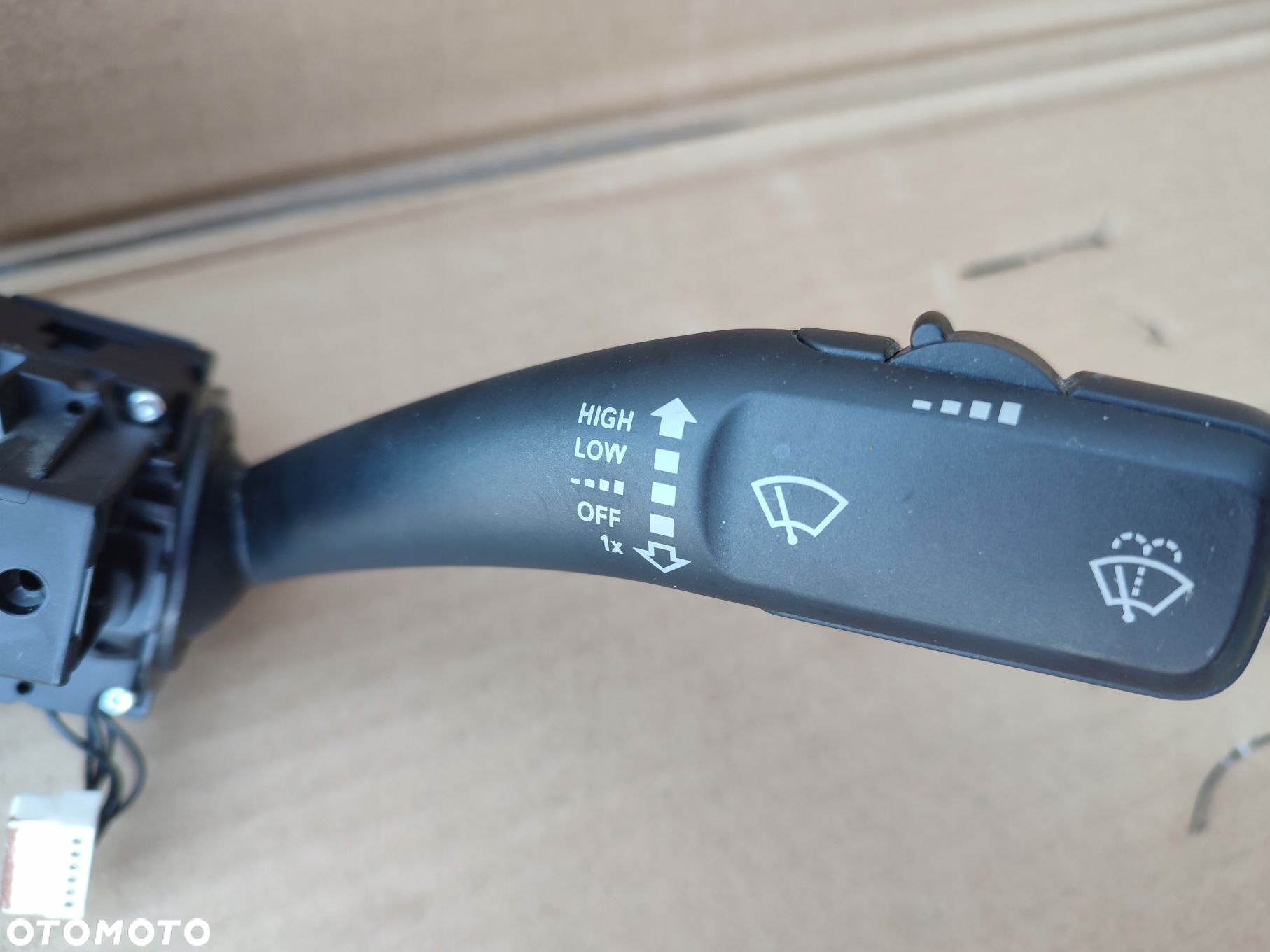 Przełącznik zespolony manetki AUDI A4 B8 8K0953502AT EUROPA - 4