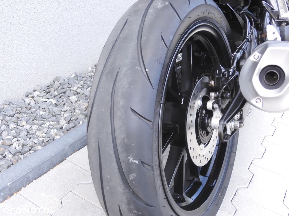 Yamaha MT - 16