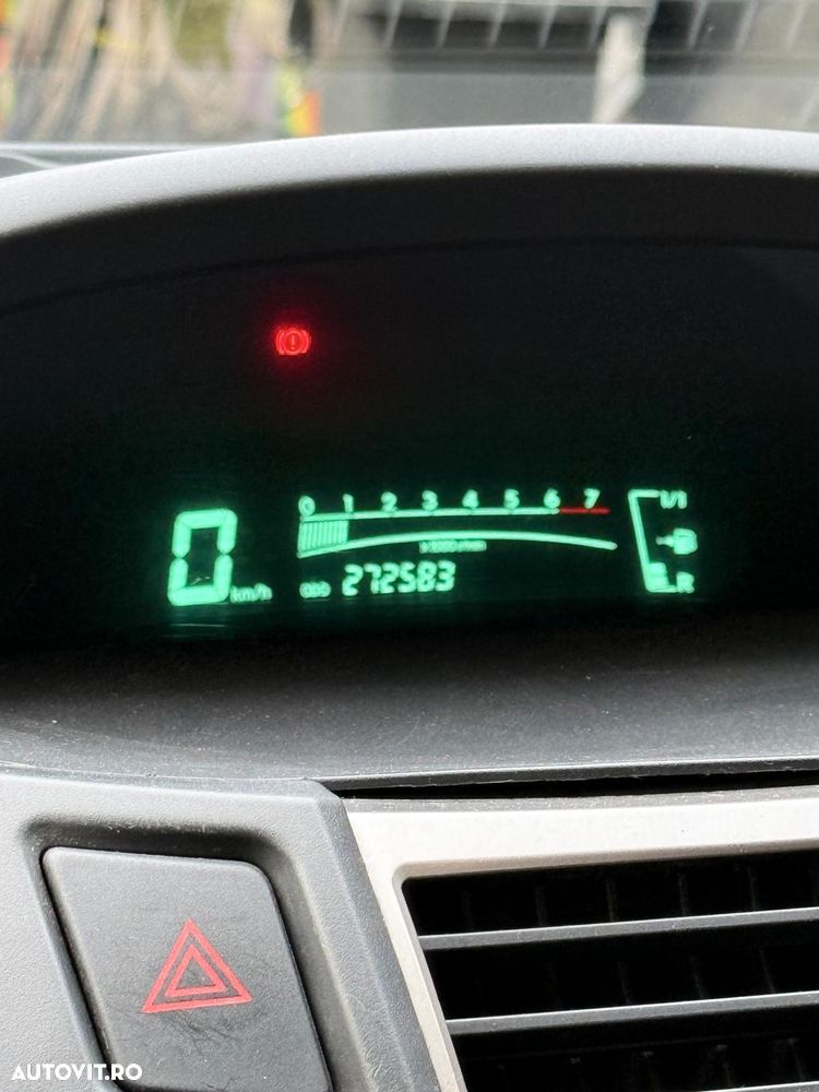 Toyota Yaris - 8