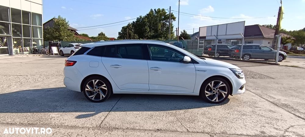 Renault Megane ENERGY dCi 110 EDC BOSE EDITION - 12