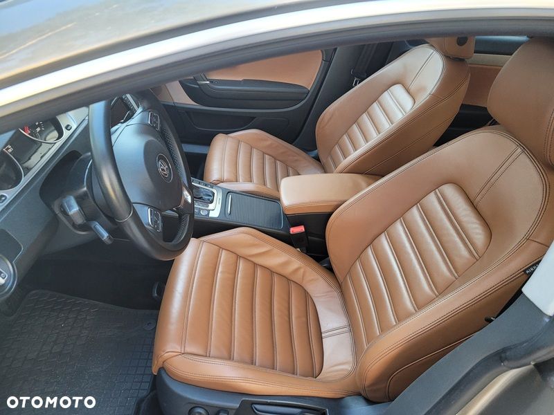 Volkswagen Passat - 8