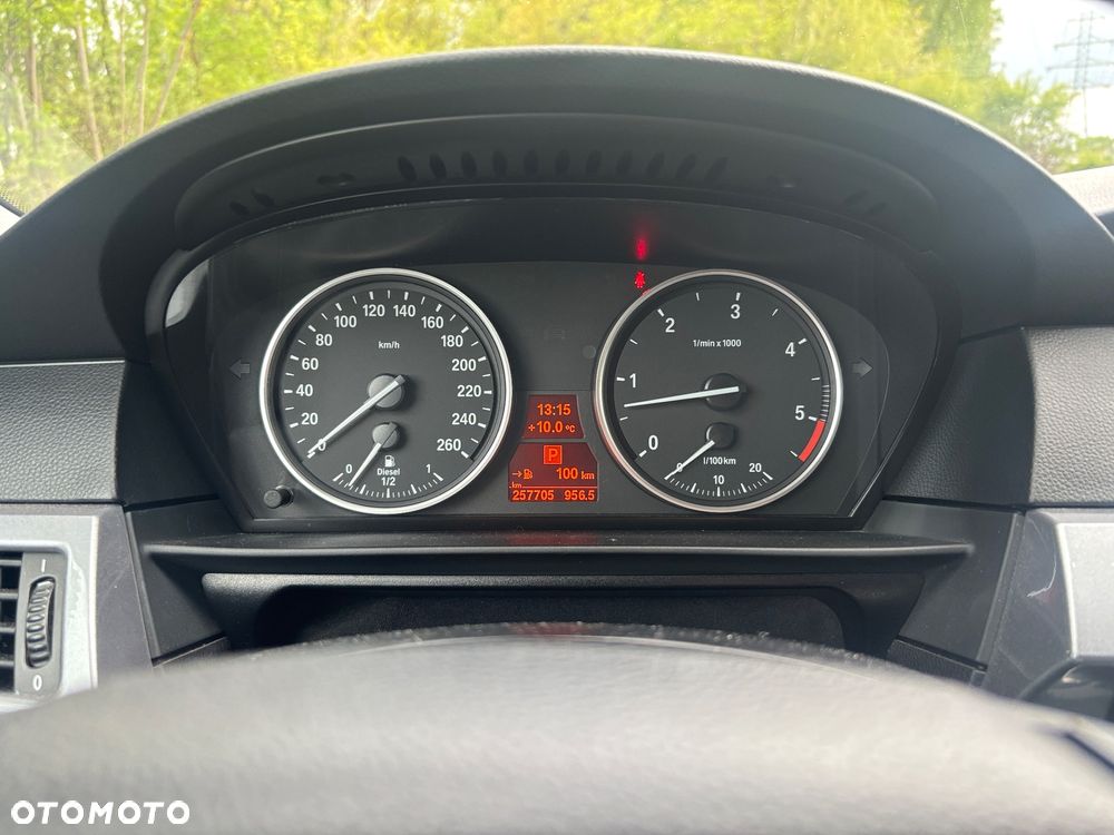 BMW Seria 5 - 8