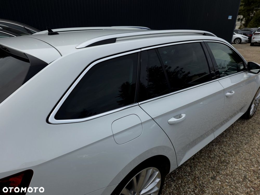 Skoda Superb 2.0 TDI Style DSG - 26