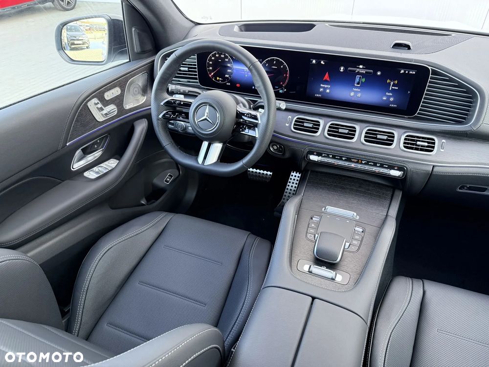 Mercedes-Benz GLE - 12