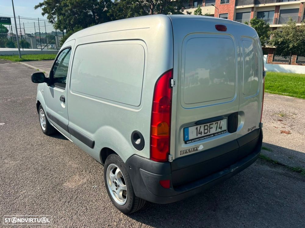 Renault Kangoo 1.5 dCI 70cv - JLL + AR CONDICIONADO - 23