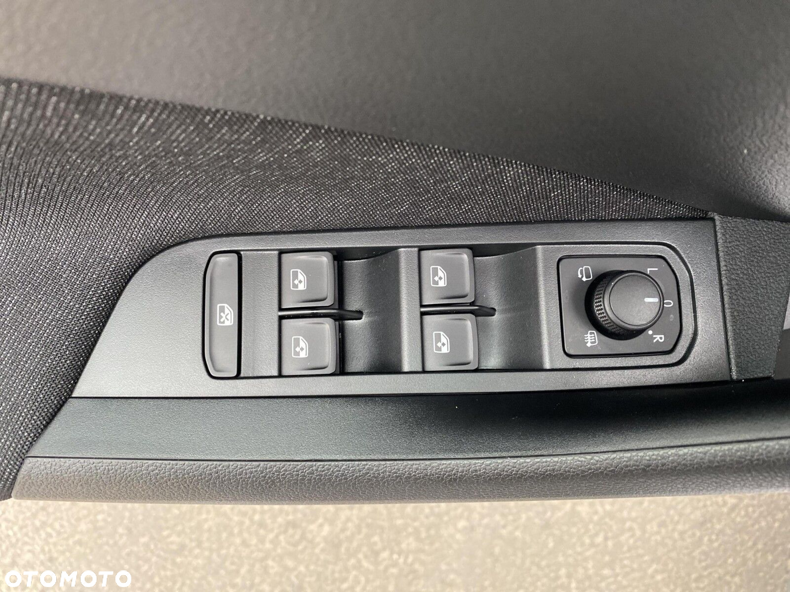 Skoda Kamiq 1.0 TSI Selection DSG - 26