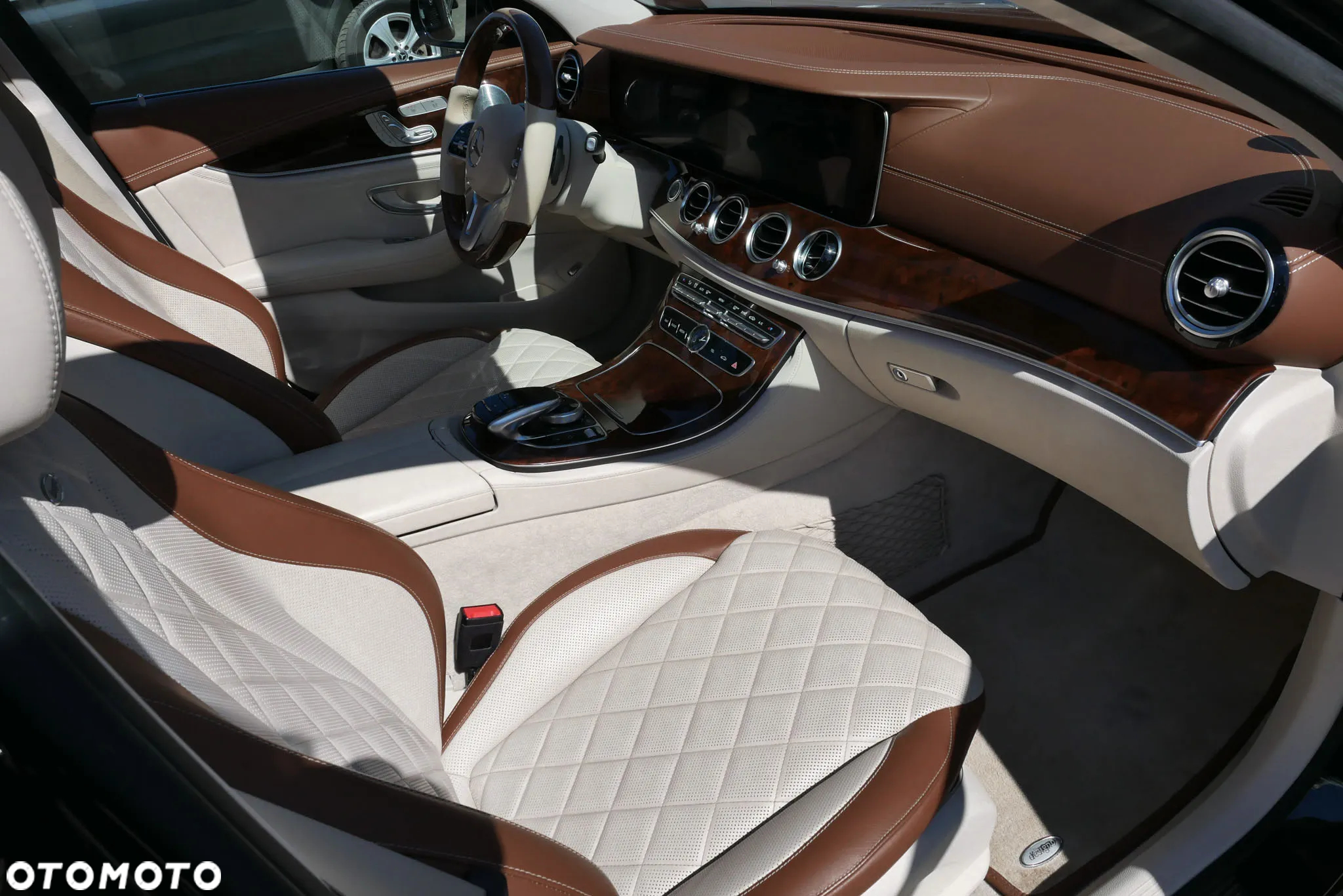 Mercedes-Benz Klasa E 220 d T 9G-TRONIC AMG Line - 14