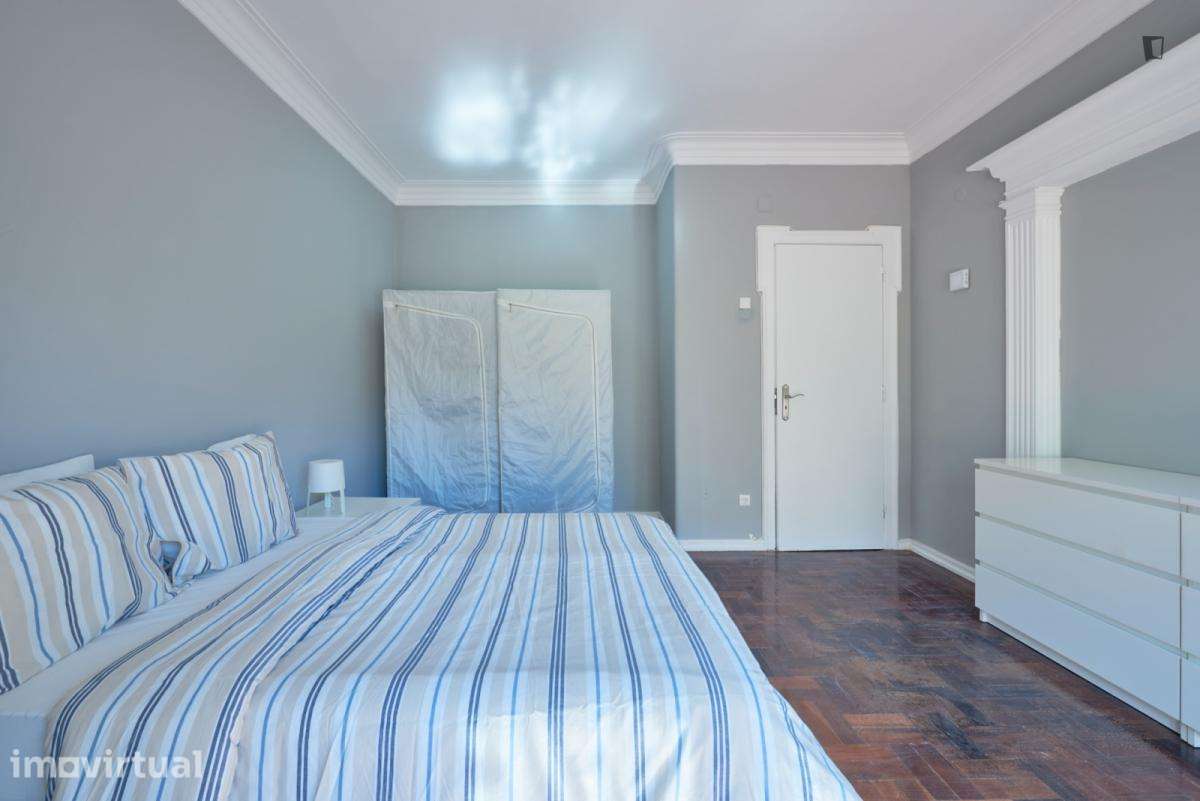 Quarto - localizado em Entrecampos Lisbon - Grande imagem: 3/12