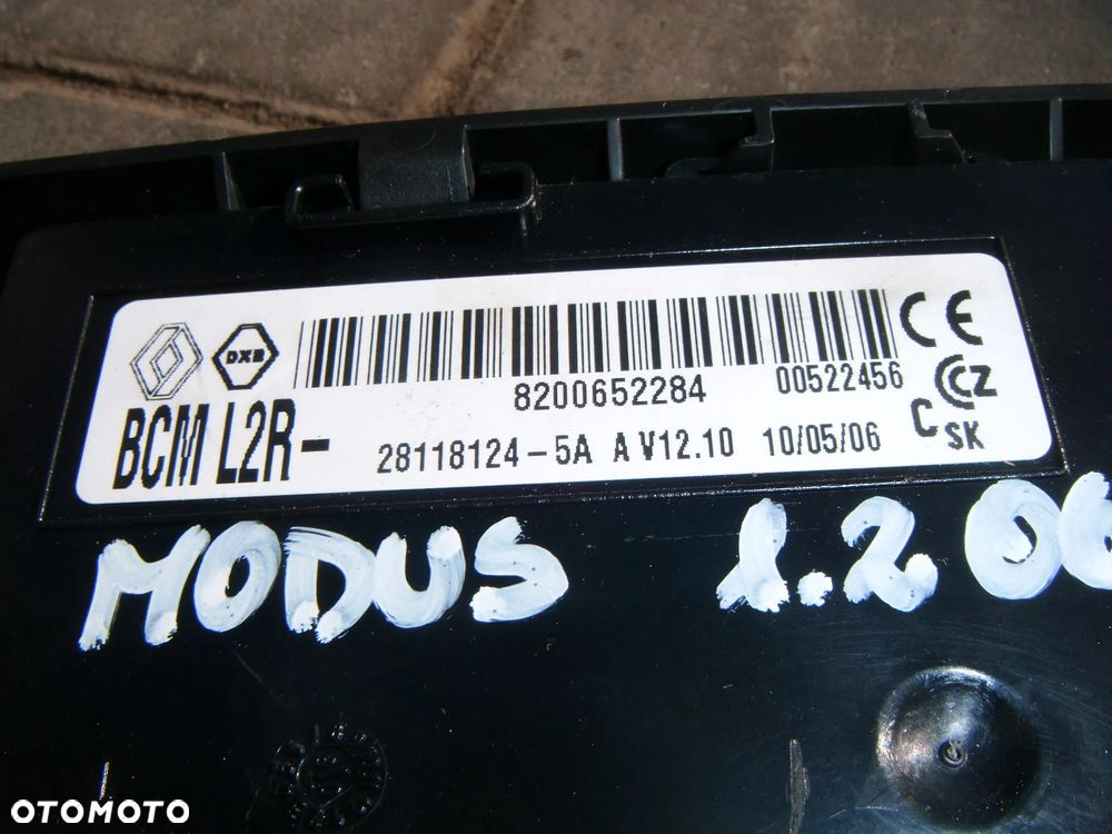 renault modus 06r moduł BCM 8200652284 - 2