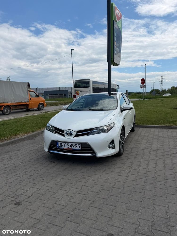 Toyota Auris 1.8 HSD Sol - 1