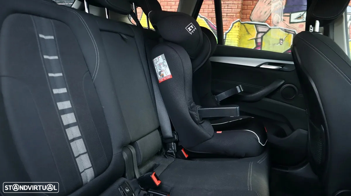 BMW X1 16 d sDrive Advantage - 21