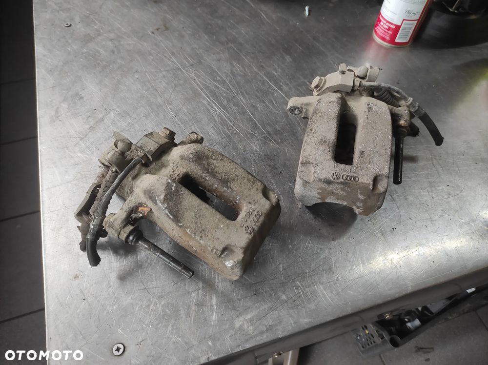 ZACISK TYŁ TYLNY LEWY PRAWY LUCAS AUDI A3 S3 8L VW GOLF 4 GTI BORA SKODA OCTAVIA 1 VRS SEAT LOEN 1 CUPRA TOLEDO 2 SPRAWNY GWARANCJA WYSYŁKA !!!!! - 2