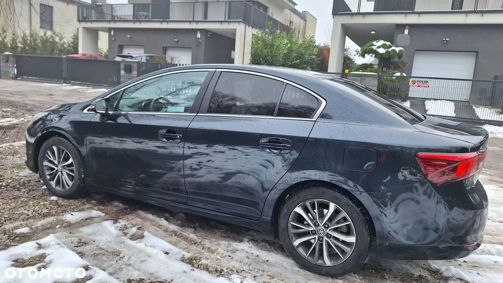 Toyota Avensis 1.8 Premium - 1