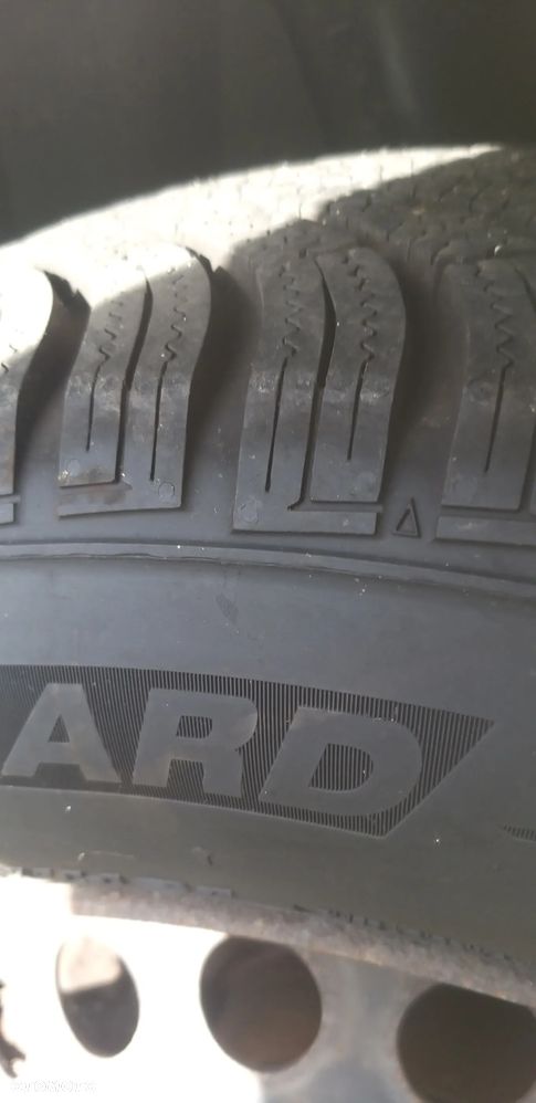 Volkswagen Golf 1.6 TDI DPF Highline - 26